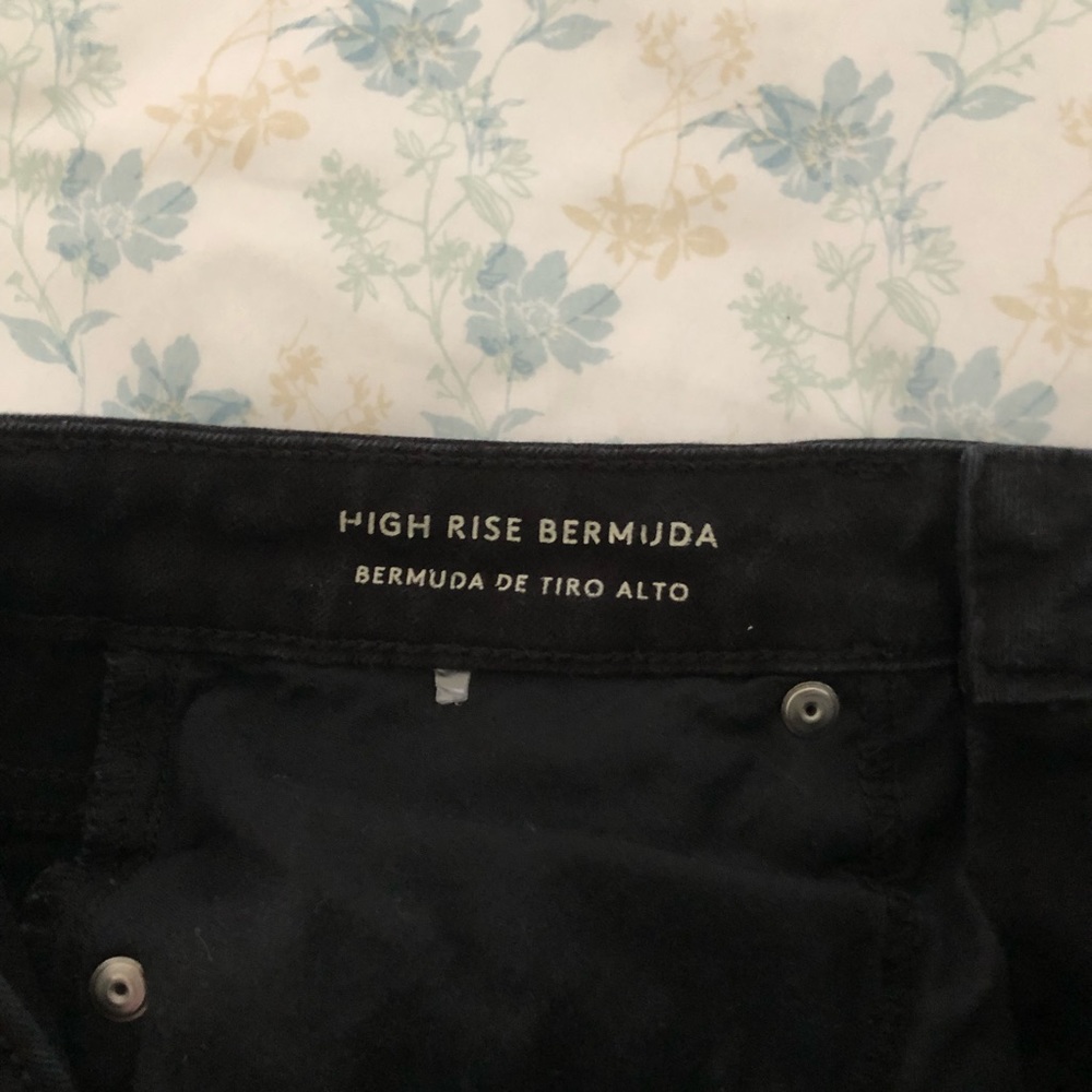 Universal Thread Black High Rise Bermuda Jean Shorts - Picture 6 of 7